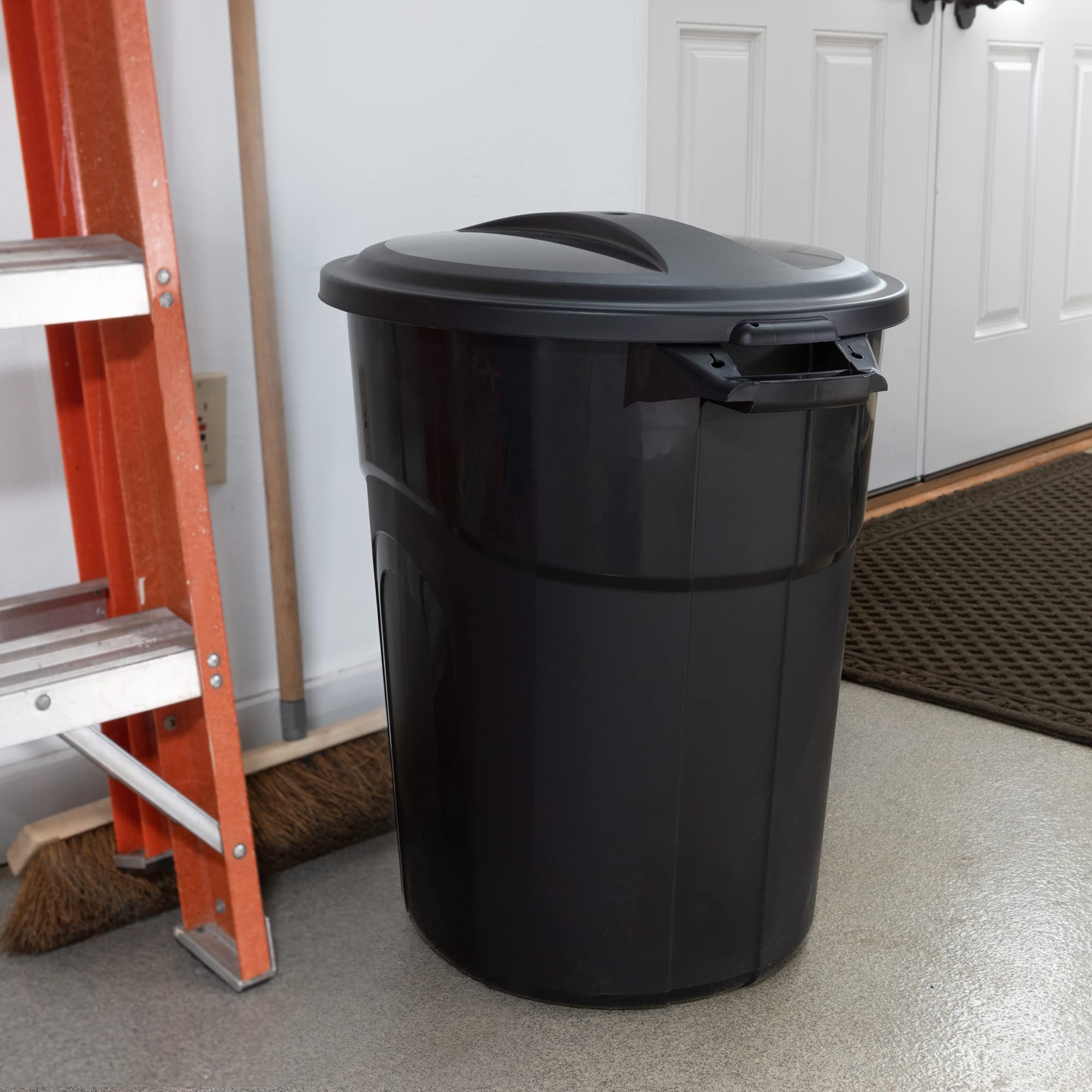 United Solutions 20gal round waste container two-pack offers value and readiness.
