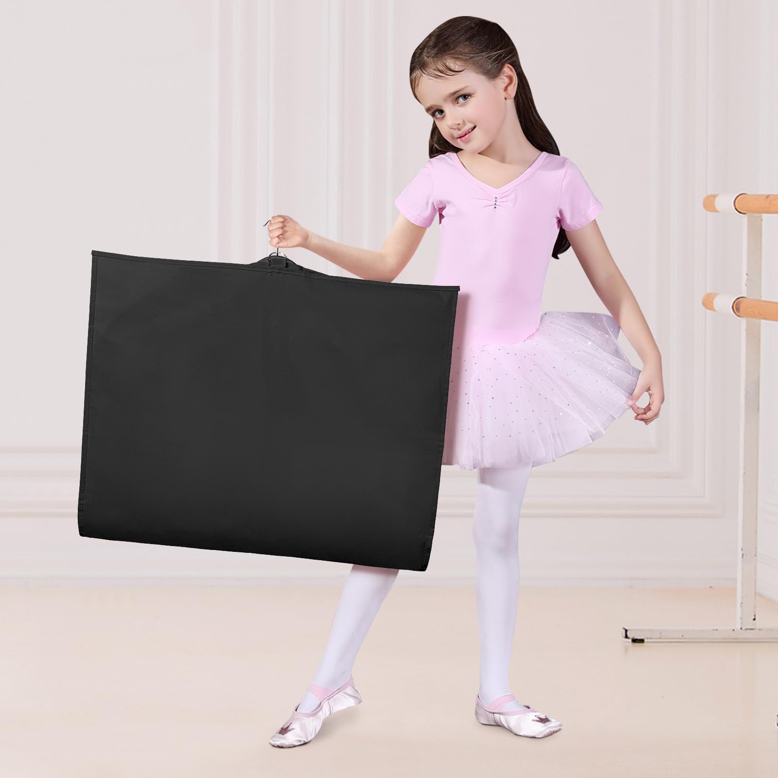 Univivi breathable PVC gusset helps airflow while keeping costumes neatly folded.