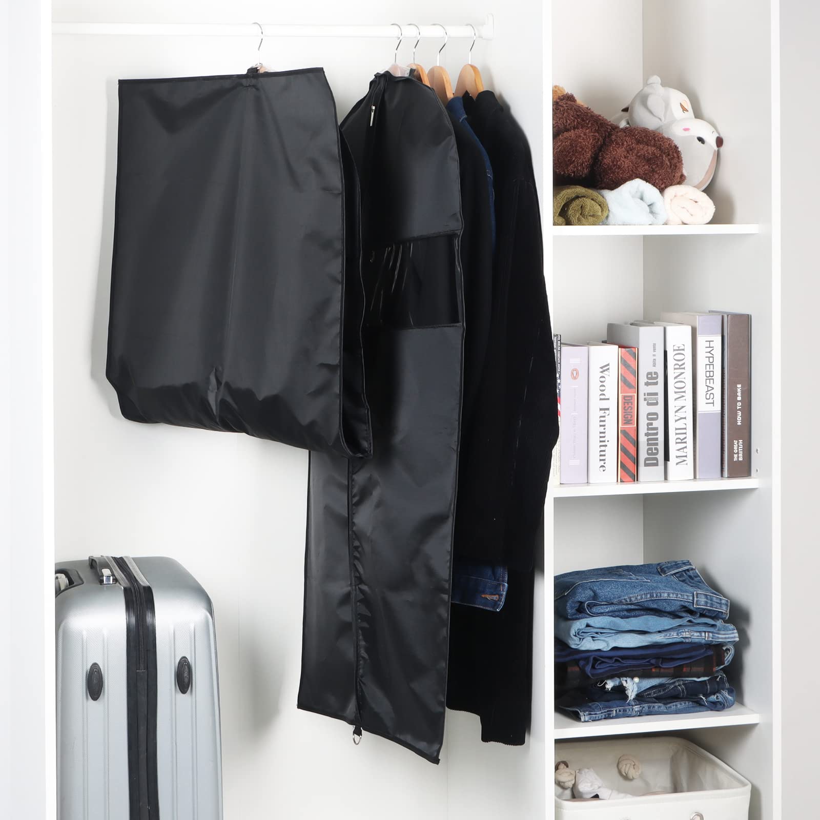 Univivi five-pack keeps multiple outfits organized for travel or seasonal storage.