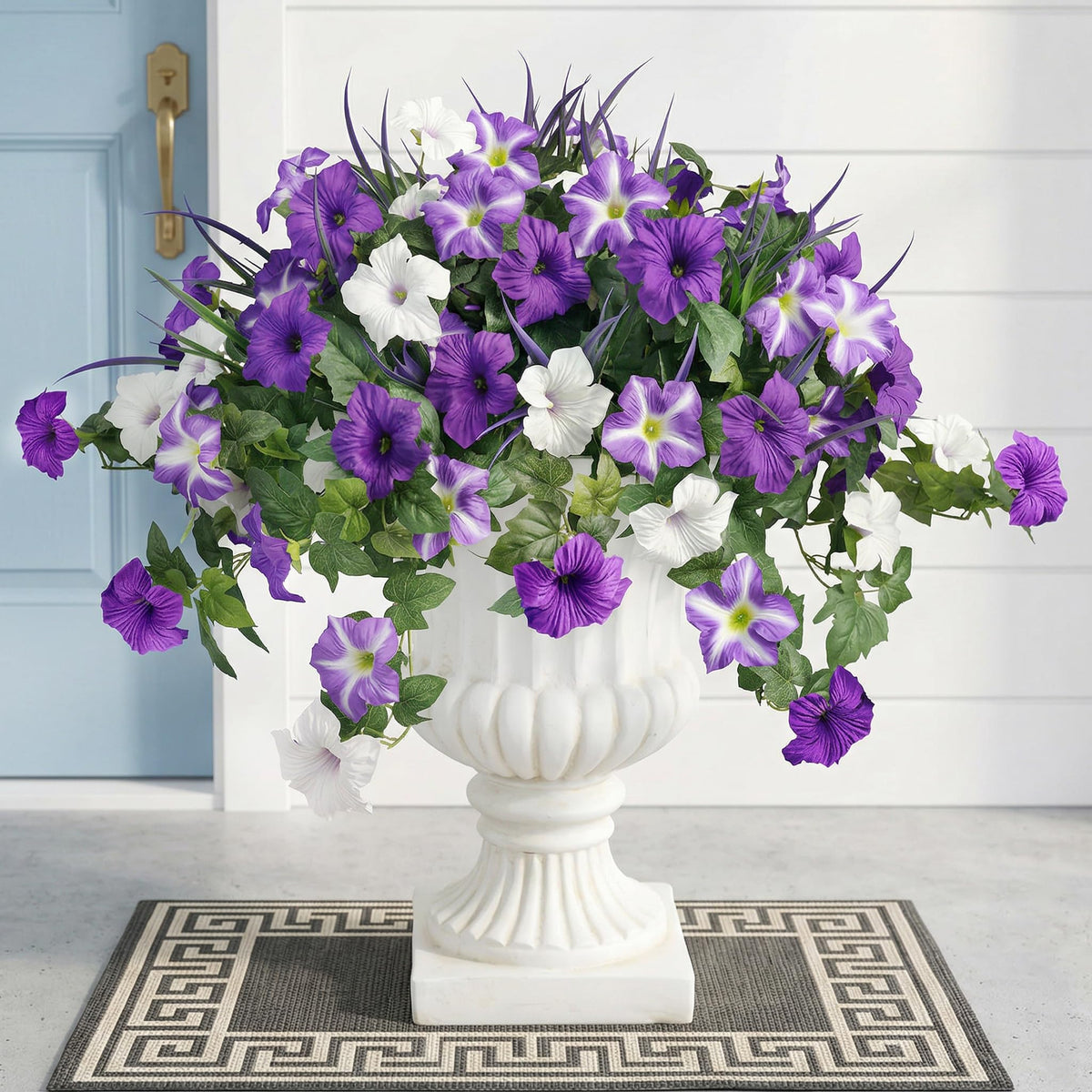 Unlemoni artificial petunia bouquet for patios and balconies.