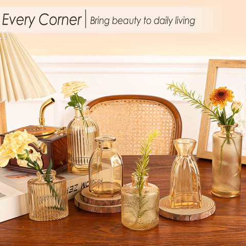 UPBUD wedding-centrepiece amber vases create graceful focal points on reception tables.