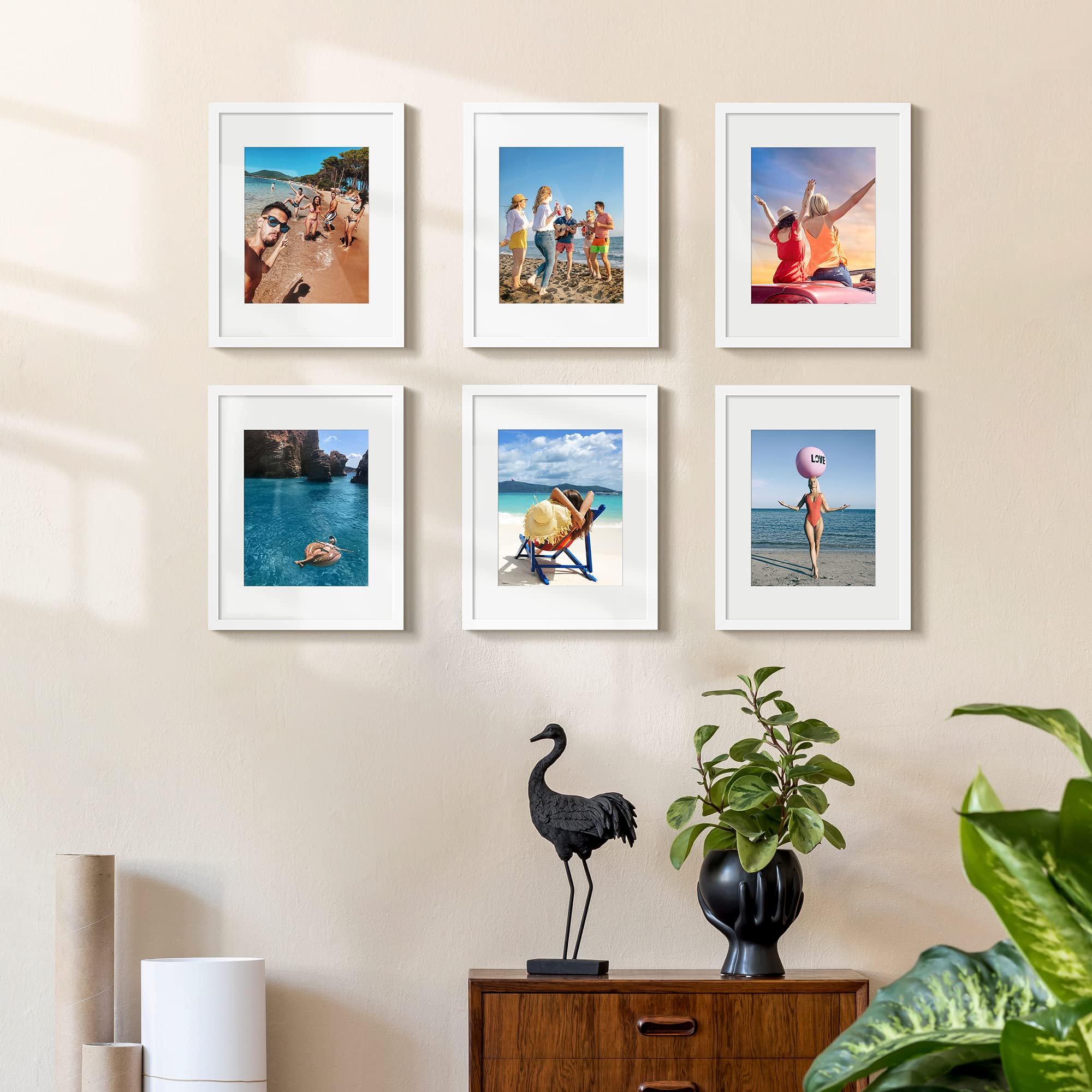 upsimples glass close-up; high definition clarity protects pictures.
