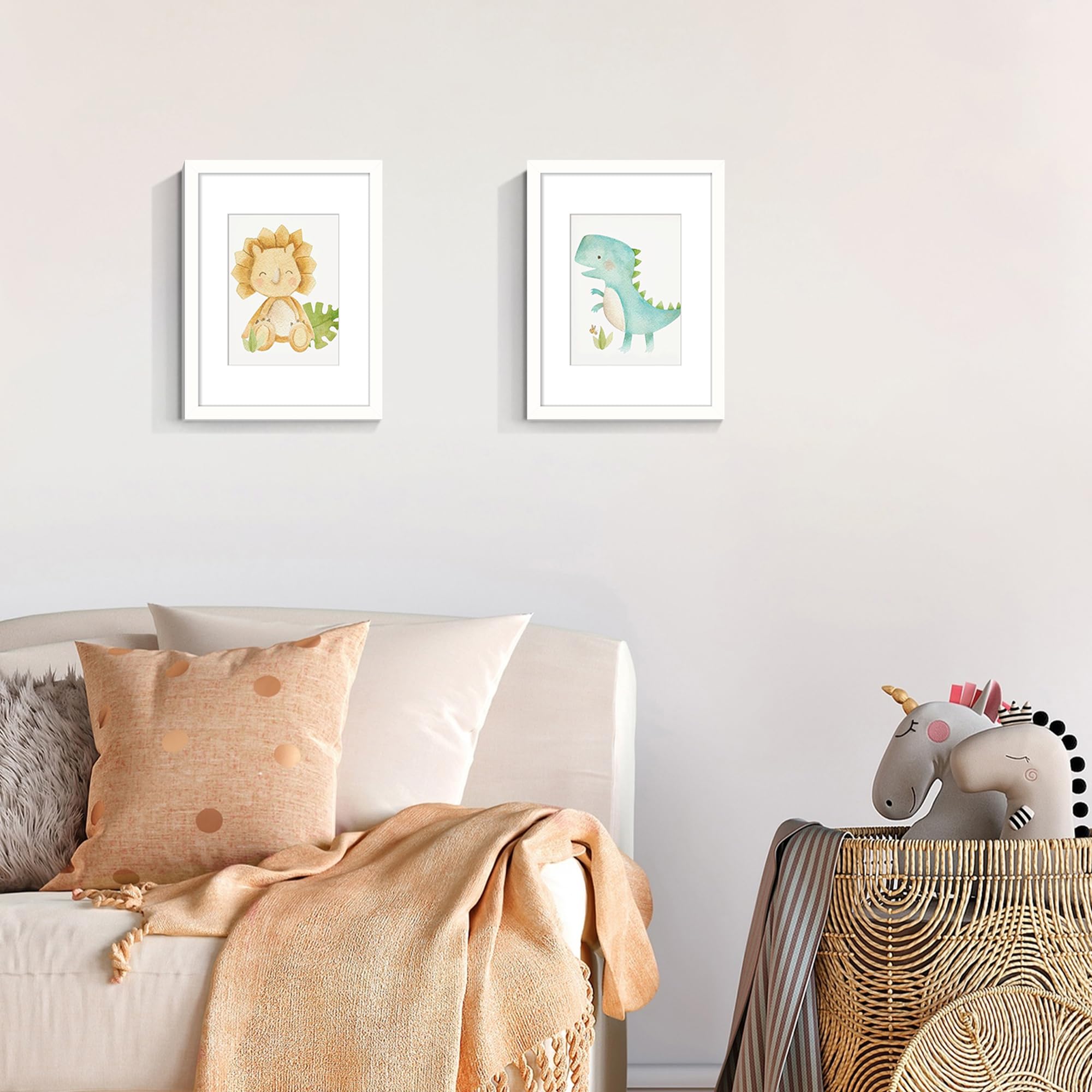 upsimples 6x8 frame with mat keeps photos aligned.