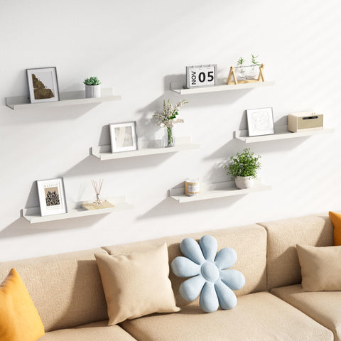 Upsimples edge detail shelves with finely crafted edges for secure arrangement