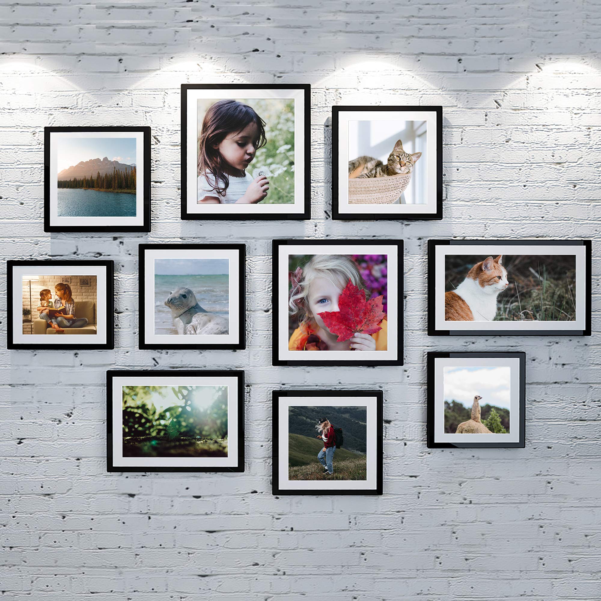 Upsimples gift-ready frame set suitable for housewarmings and offices.