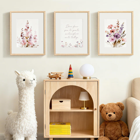 Upsimples shatter-resistant panel and solid wood construction for family memories.