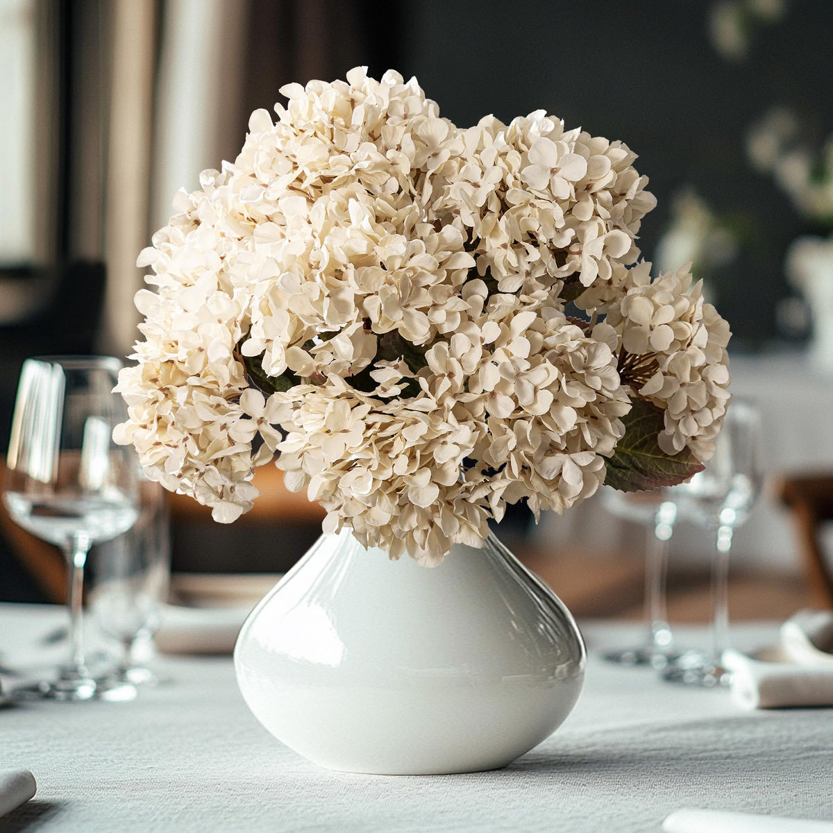 Uqueeten artificial hydrangea heads bouquet with lifelike petals for elegant table centerpieces.
