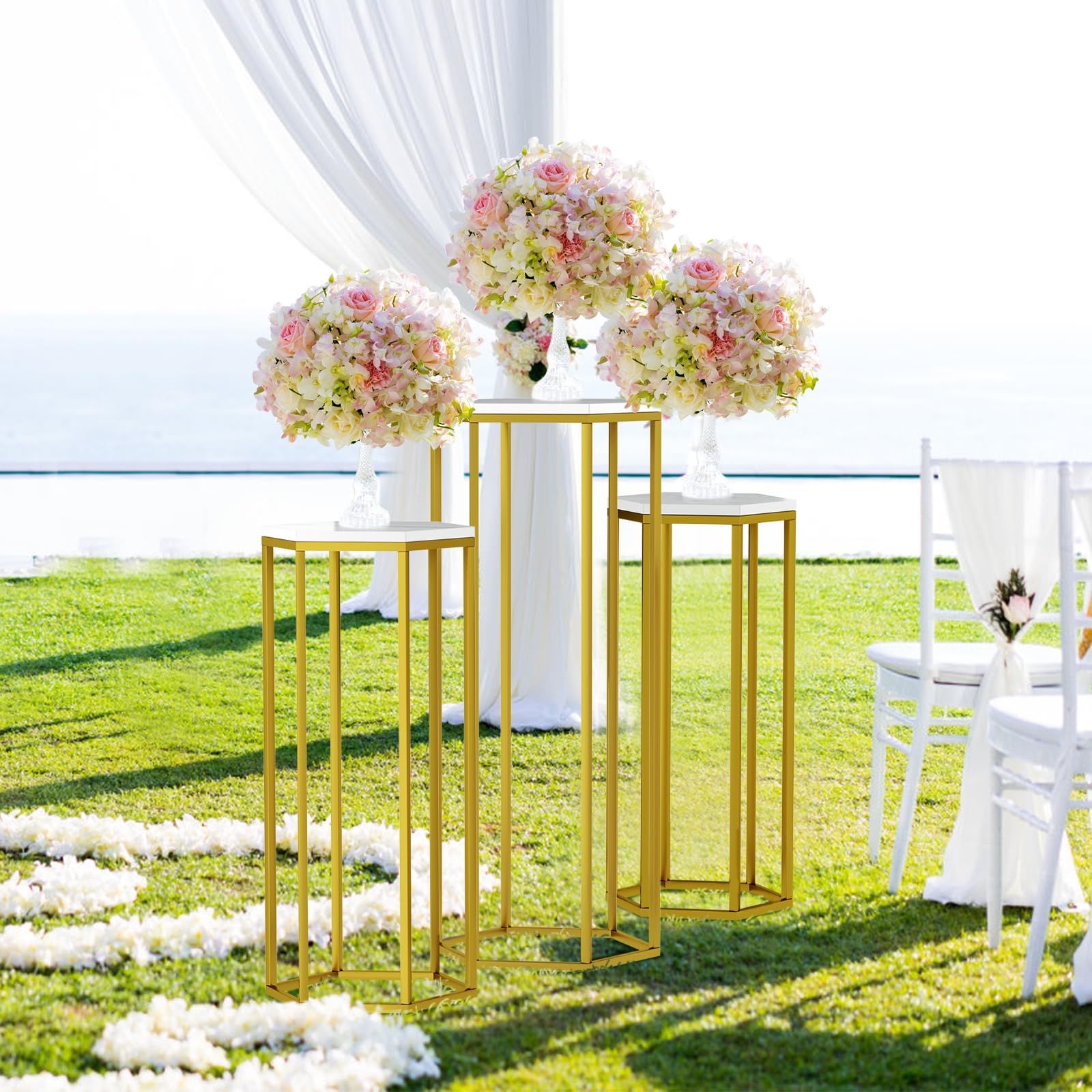 Urban Deco display stands for flowers and cakes in stylish decor setups