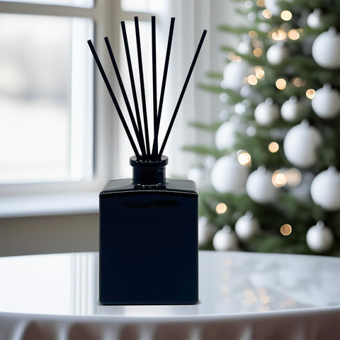 Urban Naturals sandalwood leather-note creates a luxurious atmosphere.