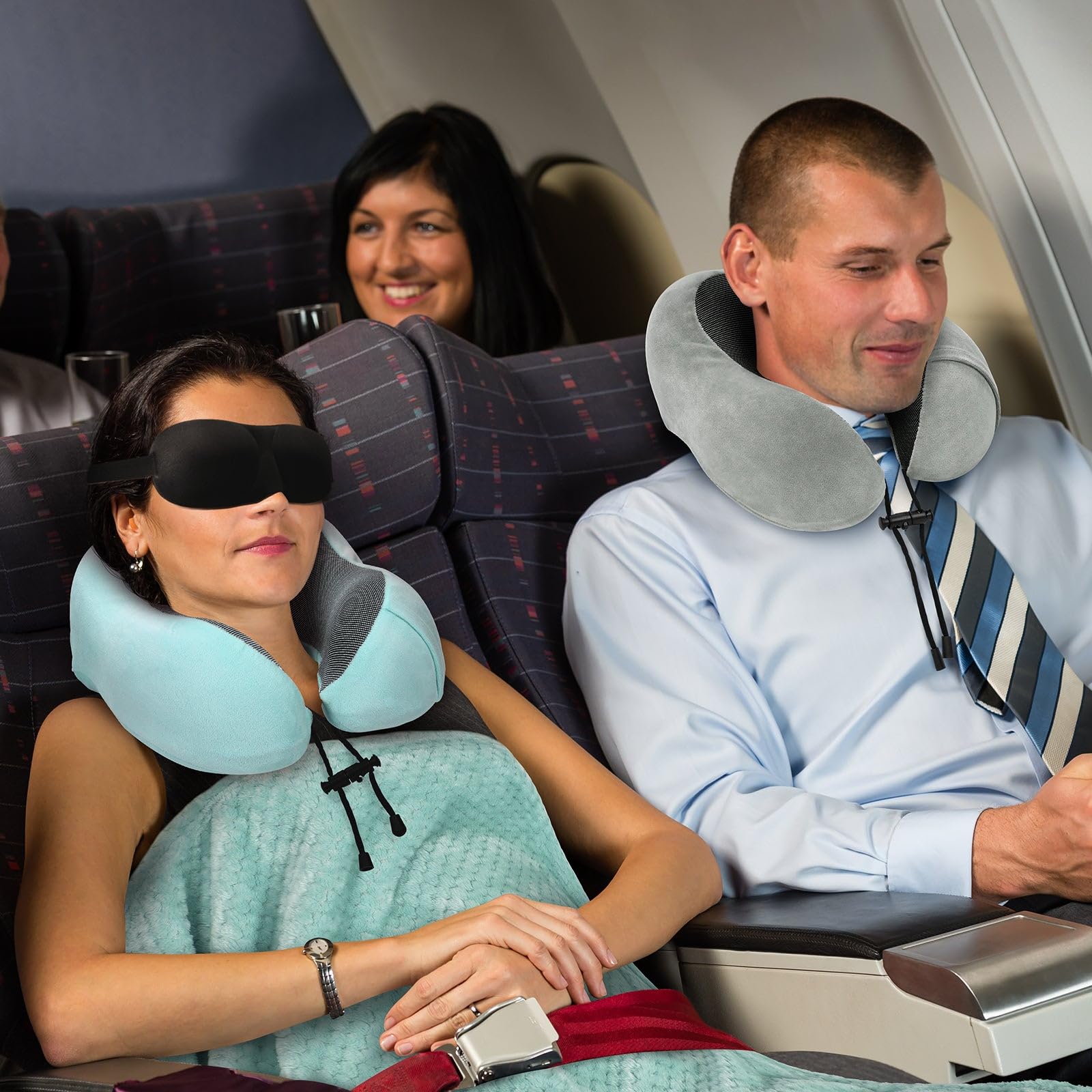 urnexttour travel clip attaches to backpack or luggage for hands-free travel.