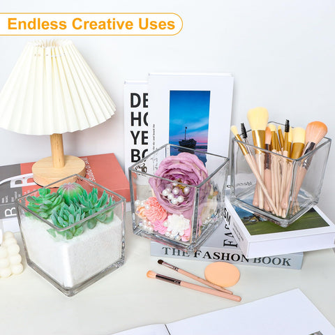 UrSpeedtekLive set of four vases enhances tabletops and shelves.