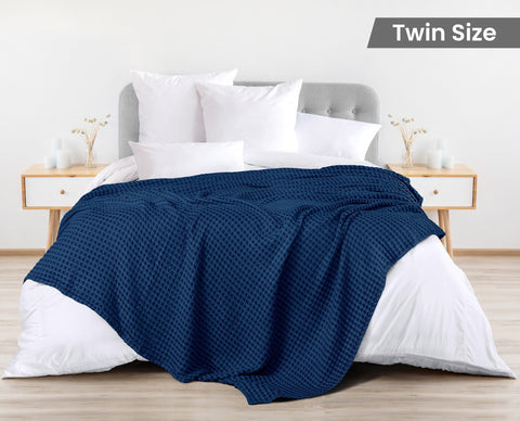 Utopia Bedding 100% cotton weave fabric close-up highlighting lightweight comfort