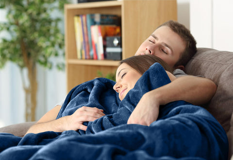 Utopia Bedding all-season plush blanket provides year-round comfort for couch, bed, or travel.
