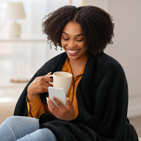 Anti-static microfiber blanket from Utopia Bedding for smooth warmth