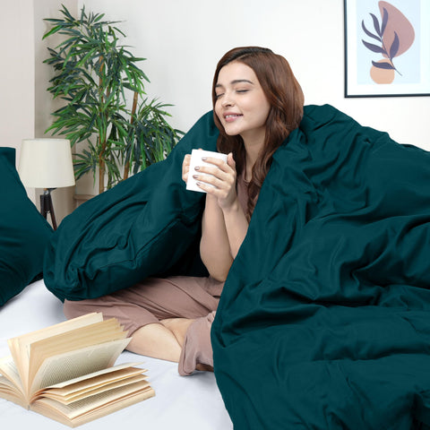 Utopia Bedding duvet cover detail highlighting seven tie knots for even fill distribution.