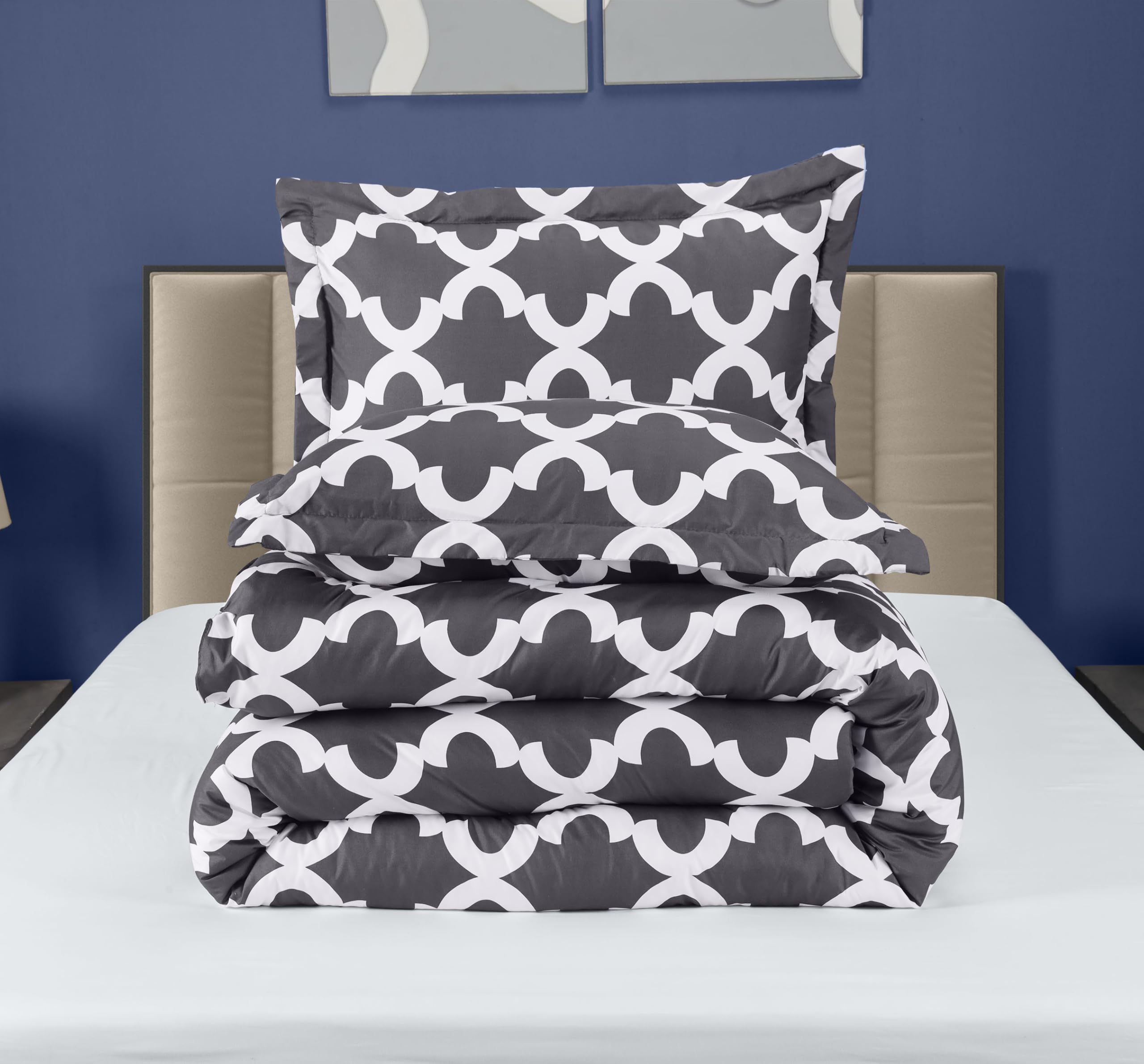 Utopia Bedding enhanced stitching boosts durability for daily use.