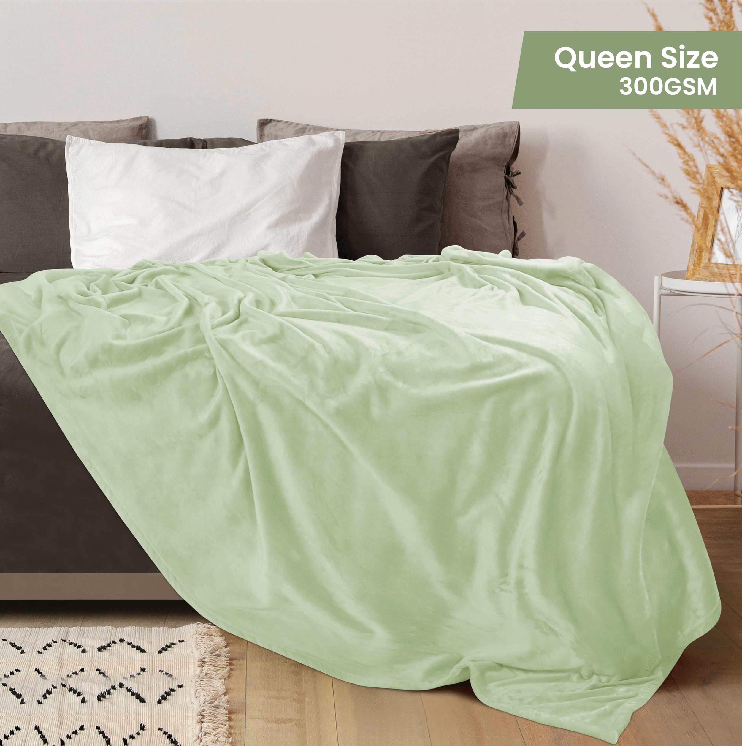 Close-up stitching on the Utopia Bedding fleece blanket showing durability