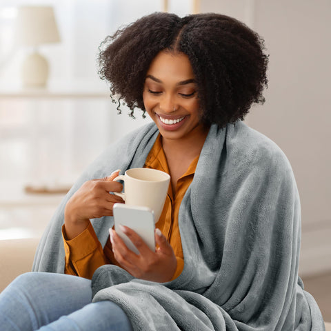 Utopia Bedding fleece blanket two-sided pile showcases plush surface from every angle.