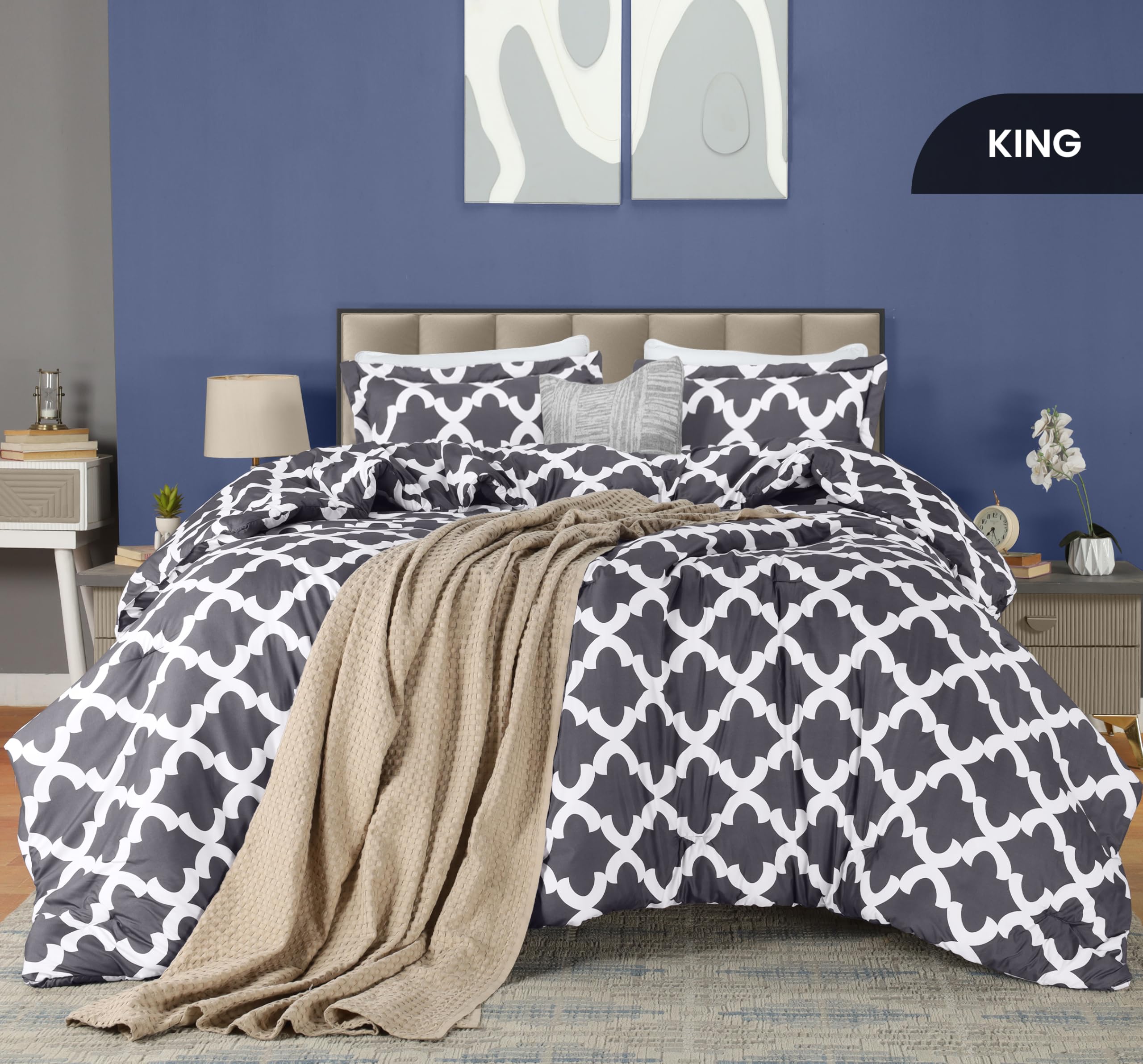 Stitching detail on Utopia Bedding comforter, reinforced edges for lasting durability.