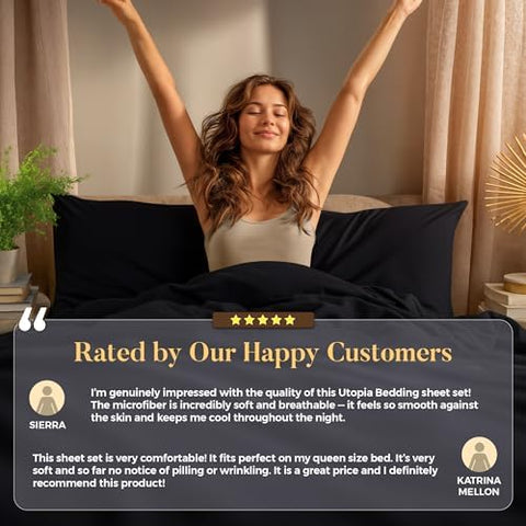 Set displayed on bed showing easy care and a neat look