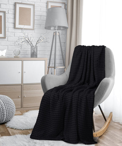 Utopia Bedding lightweight blanket provides breathable warmth on mild nights.