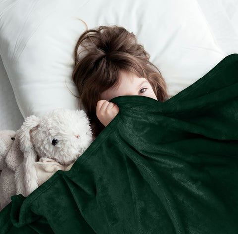 Utopia Bedding machine-washable blanket stays soft after laundering