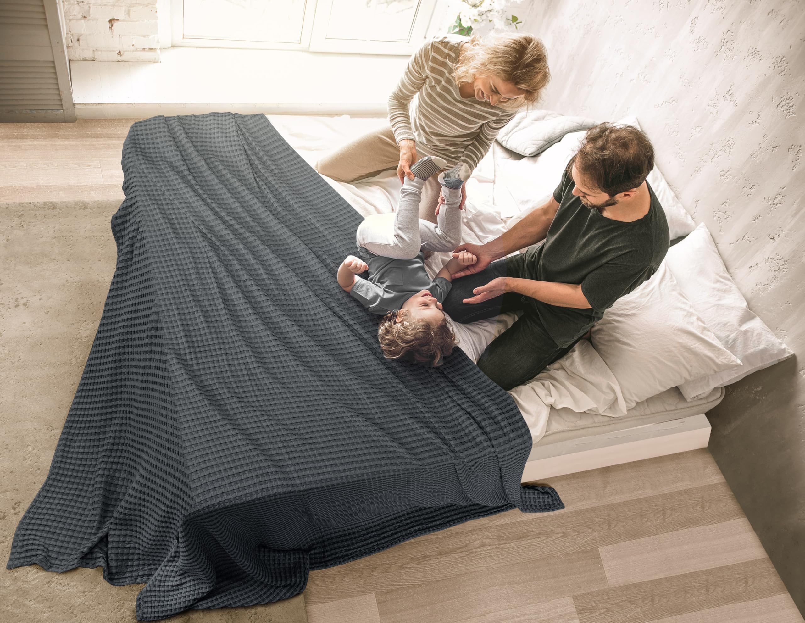 Utopia Bedding blanket perfect for outdoor picnics or travel