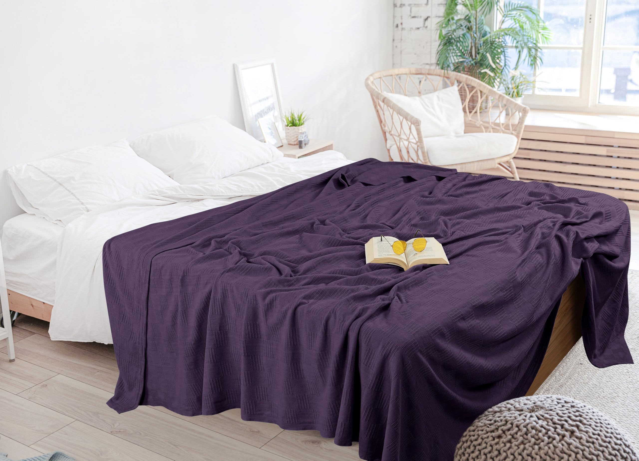 Utopia Bedding large 90x90 blanket visual on queen bed