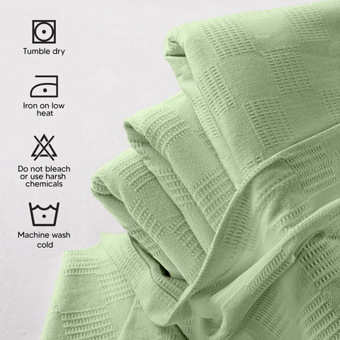 Utopia Bedding 90x90 queen blanket offers versatile bed coverage