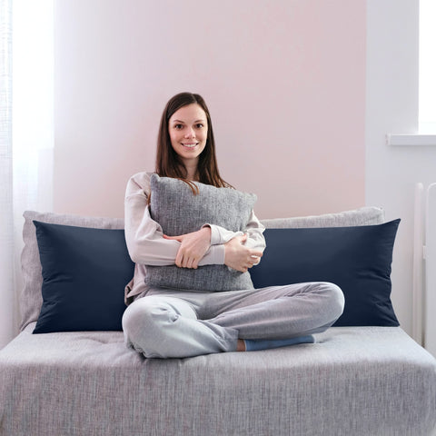 Utopia Bedding vacuum-packed packaging protects the pillow during shipping.