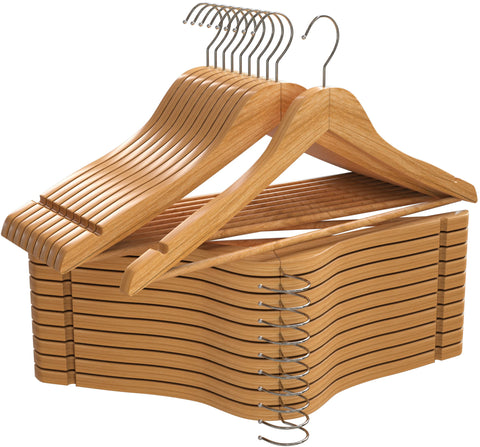 Utopia Home durable wood hanger resists bending with heavy coats
