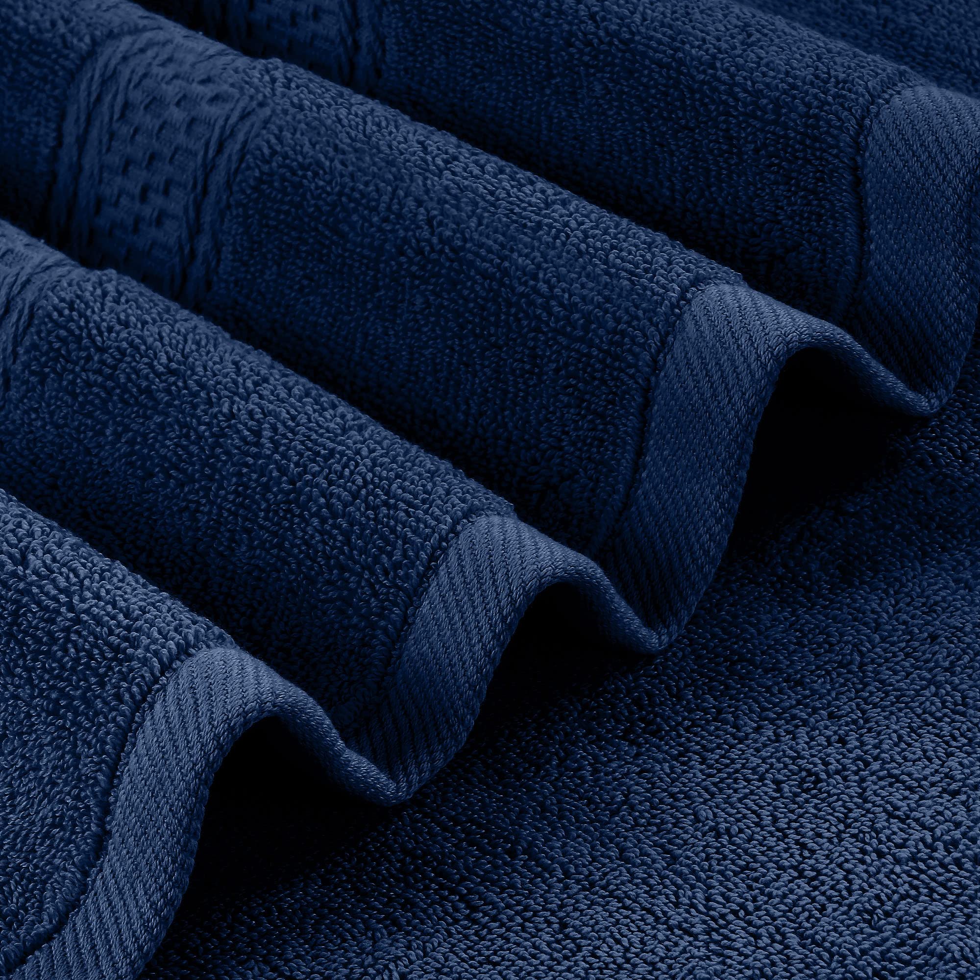 Utopia Towels 600GSM bath towel delivers quick-drying, high-absorbency performance.