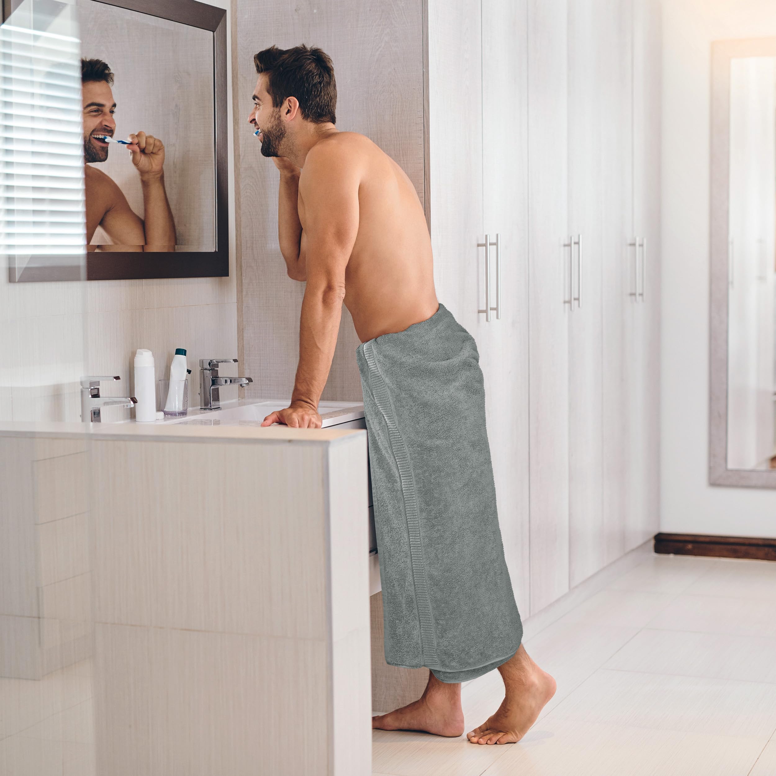 Utopia Towels 600 GSM dense weave indicating high absorbency