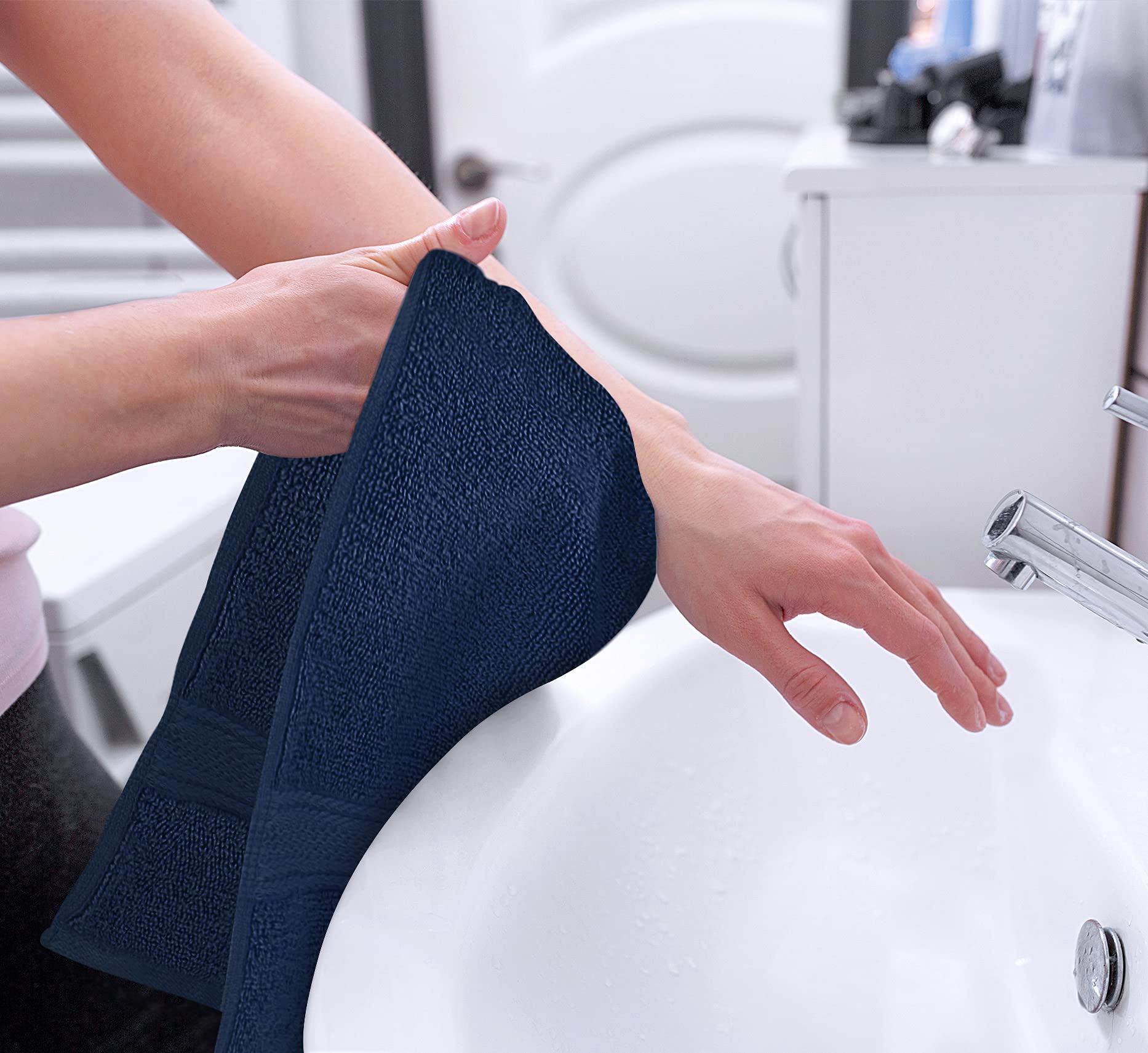Detail of 600GSM absorbency proving quick drying and towel durability.