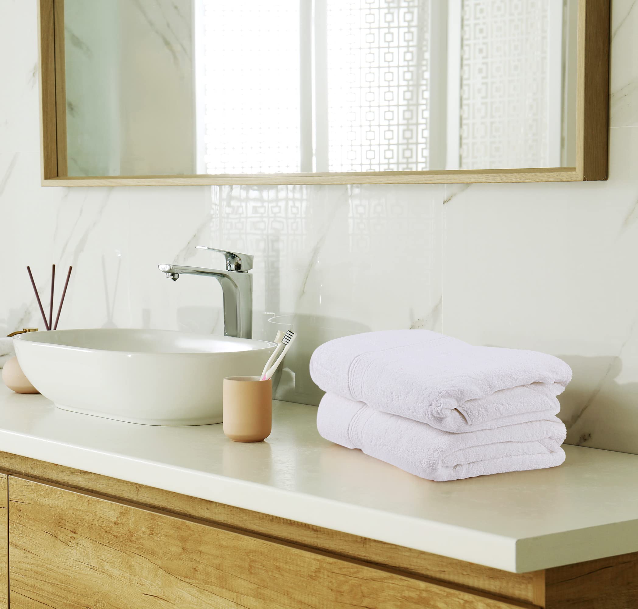 Utopia Towels close-up texture showing premium cotton and absorbency