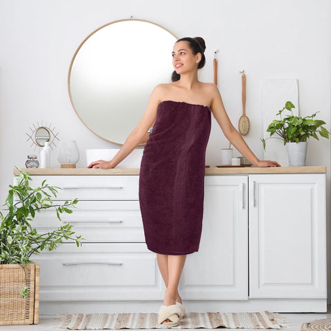 Utopia Towels burgundy color adds rich, luxe vibes to any bathroom.