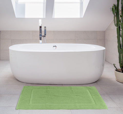 Utopia Towels Cotton Banded Rug gift-ready design suits any bathroom.