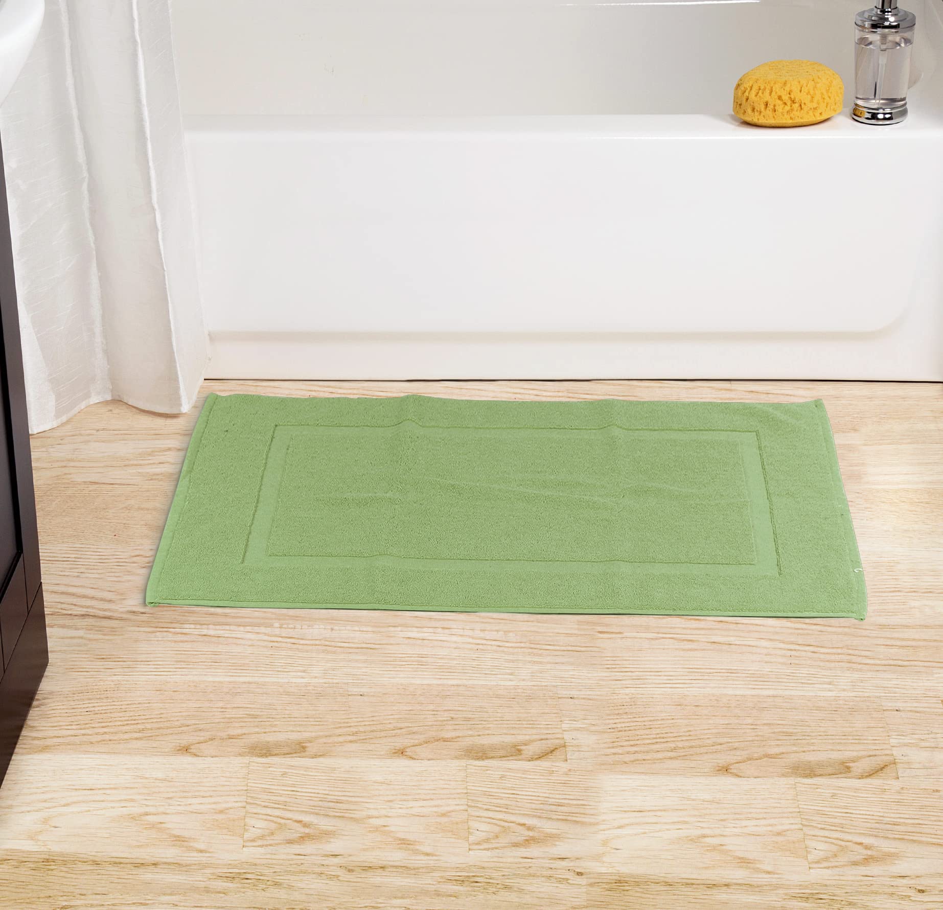 Utopia Towels Cotton Banded Rug roomy size ideal for stepping out of the bath.