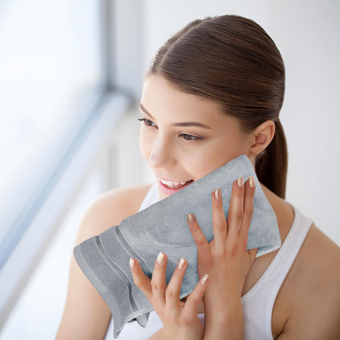 Utopia Towels cotton viscose blend feels soft and durable daily.