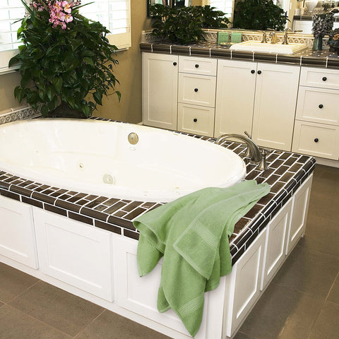 Utopia Towels 4-pack delivers premium daily drying with generous size.