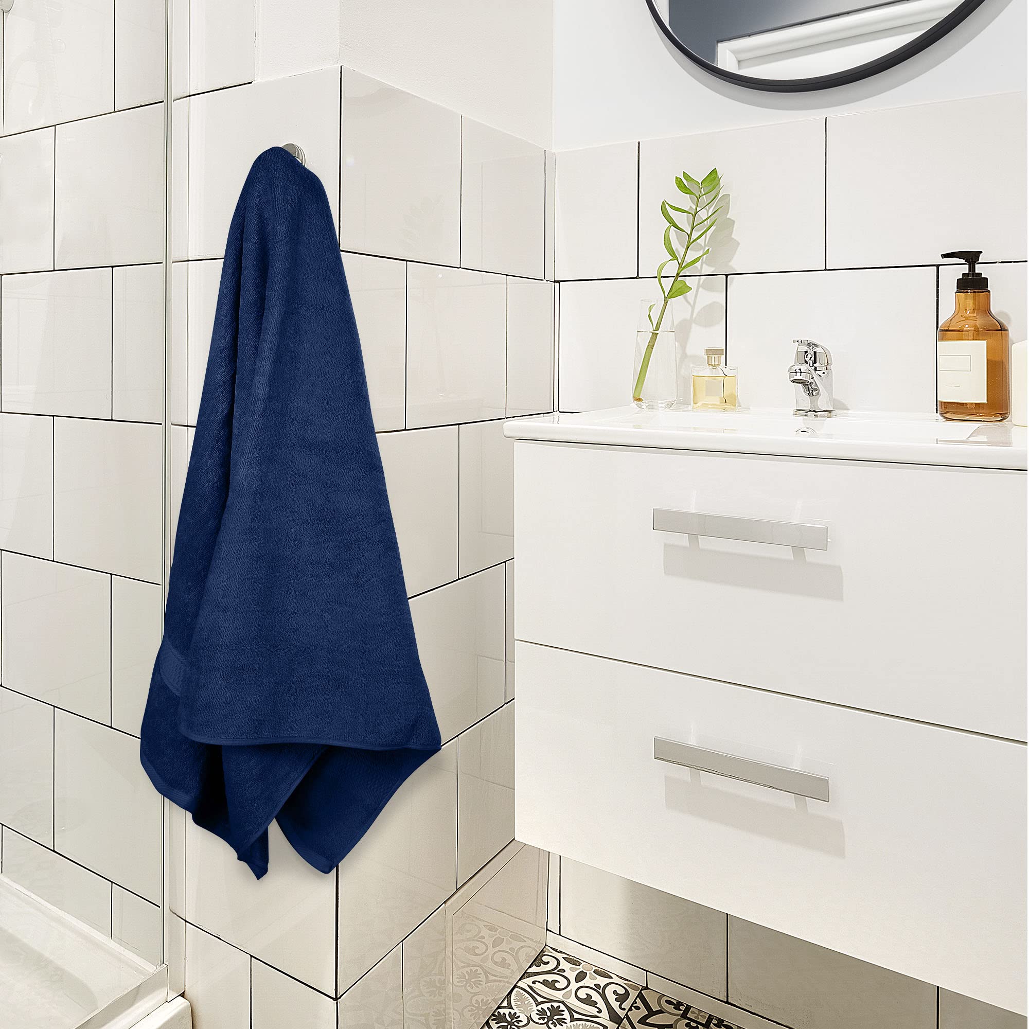 Utopia Towels in deep navy blend with any decor.