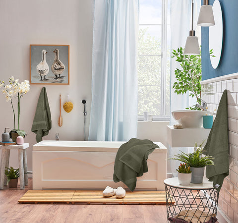 Utopia Towels double stitched hems provide durable edge finish