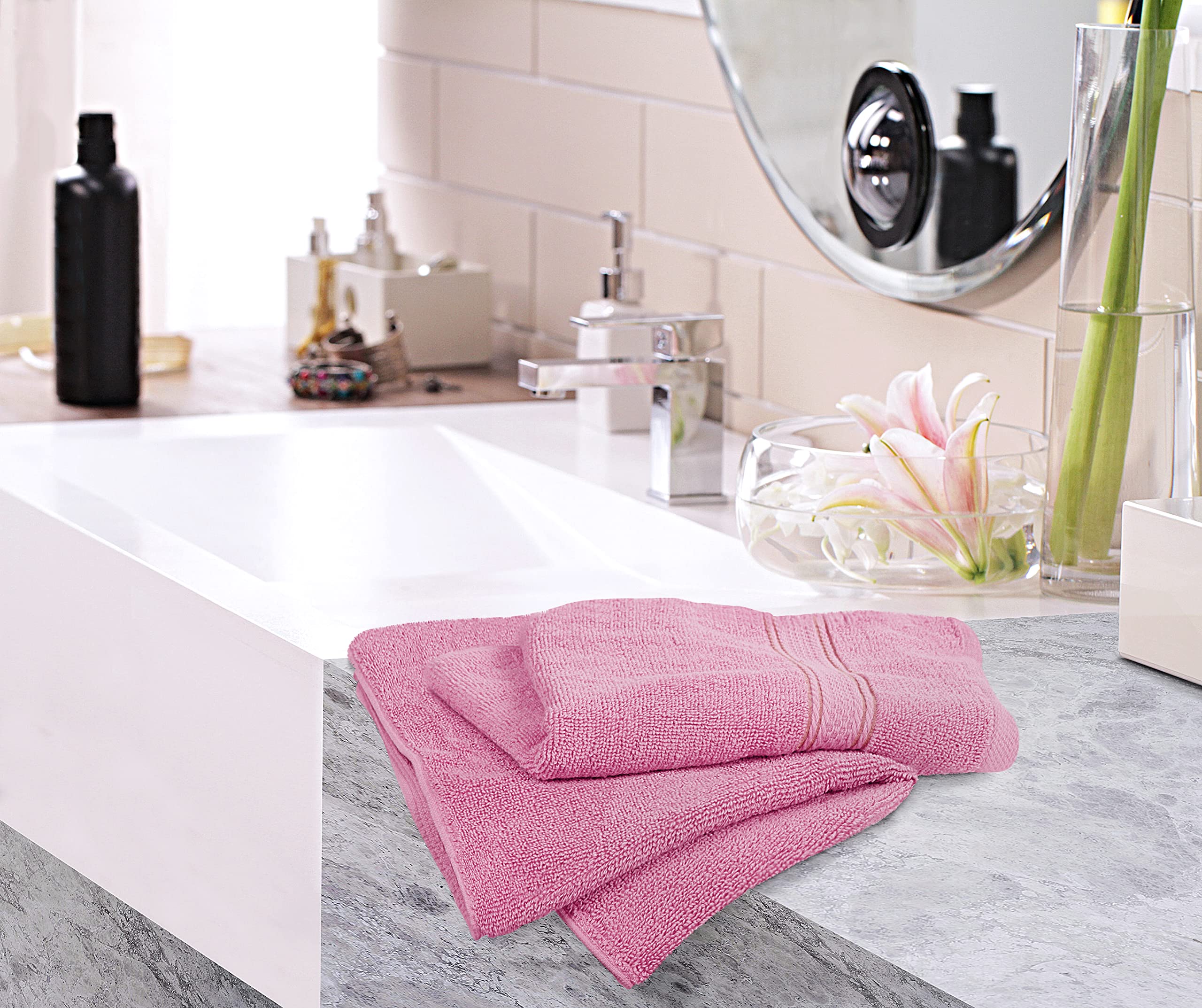 Utopia Towels gym and shower use highlighting quick-drying performance.