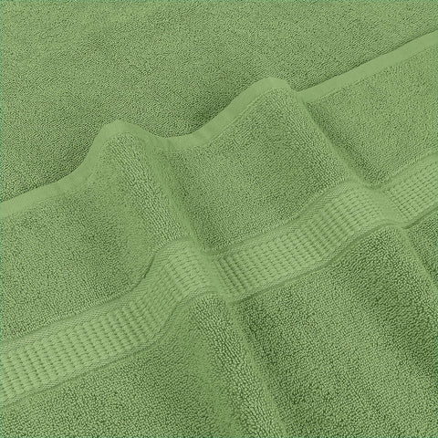 Travel-ready oversized towel that dries quickly between uses