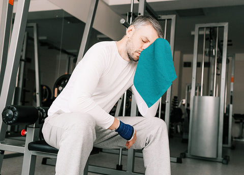Utopia Towels turquoise washcloths add color to bath routines.