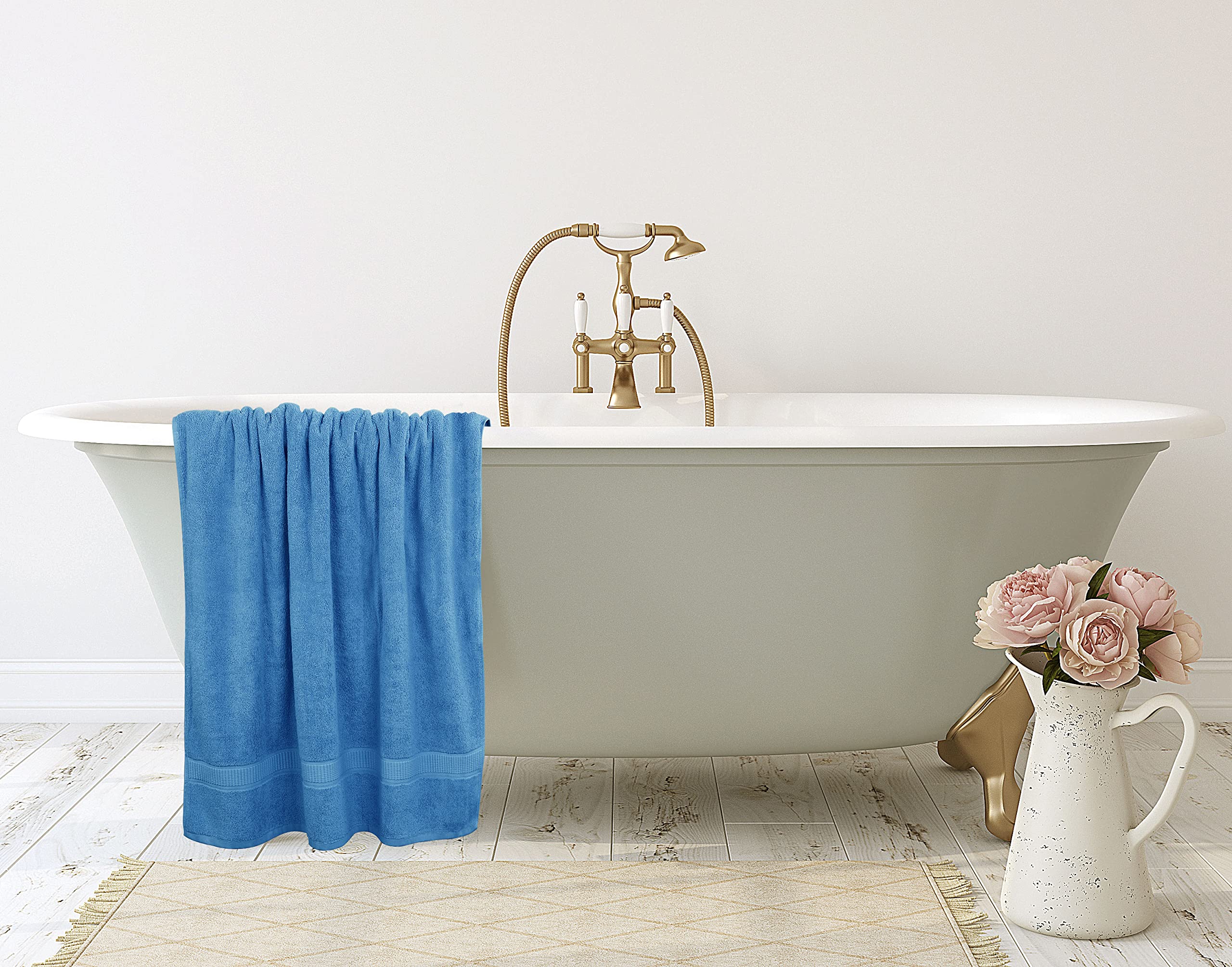 Utopia Towels bath sheet 35x70 folds neatly for compact storage.