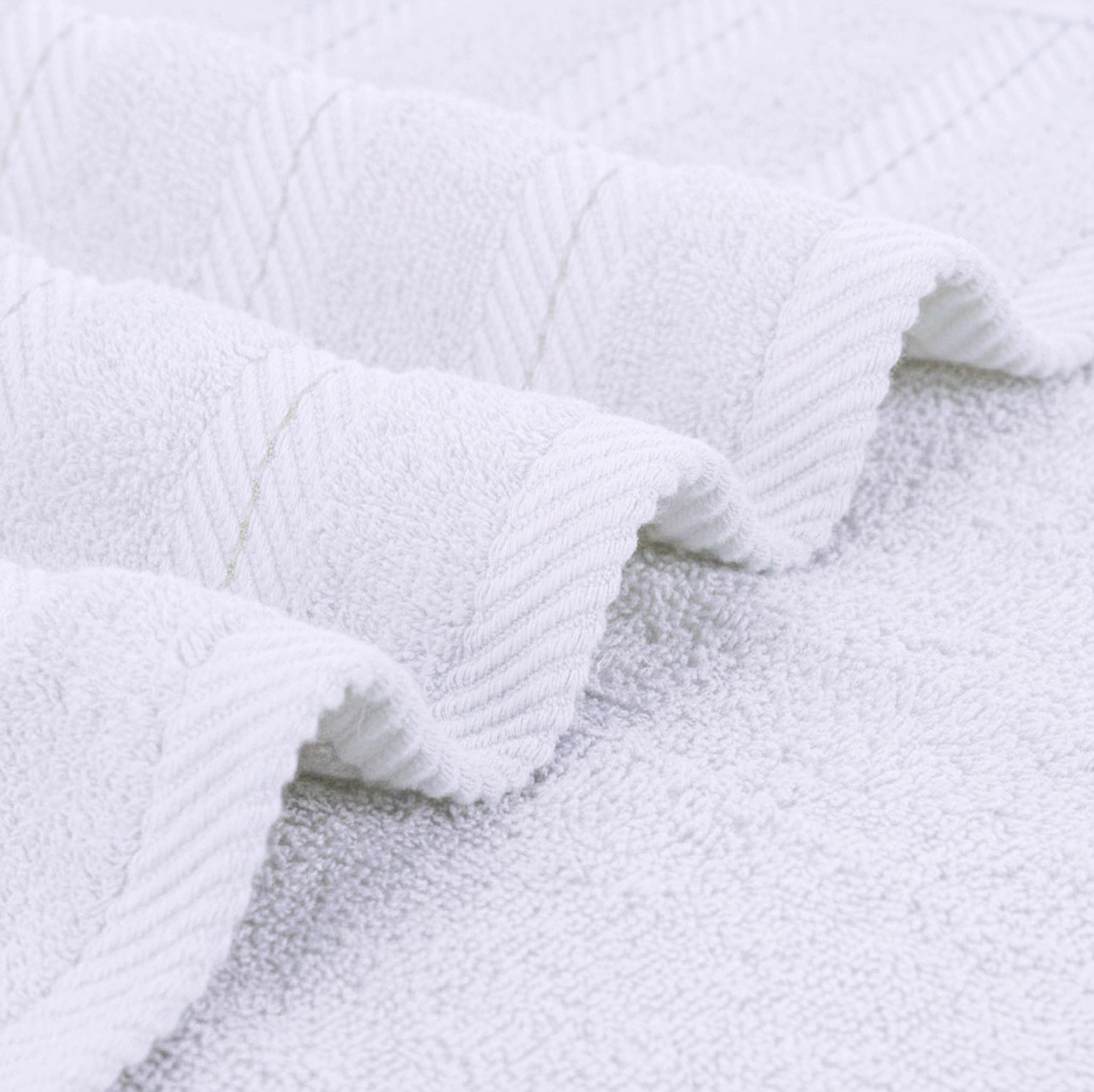 Utopia Towels quick-drying design helps reduce dampness between uses.
