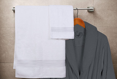 Utopia Towels ring spun cotton fibers, durable and long-lasting for frequent use.