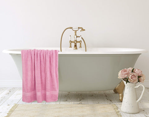 Utopia Towels spa and pool-ready towel dries fast at poolside