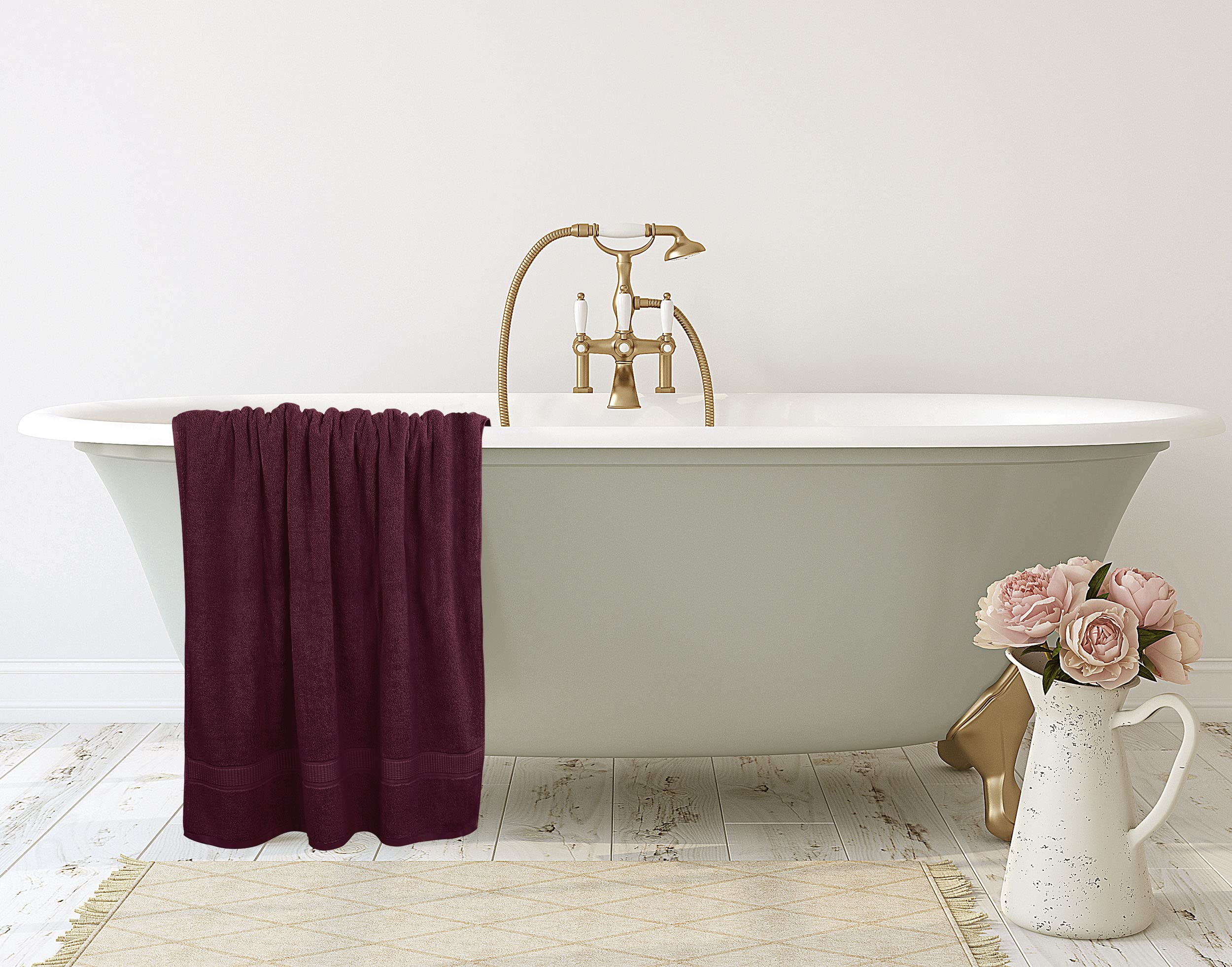 Utopia Towels wrap-around drying comfort helps you stay warm and dry faster.